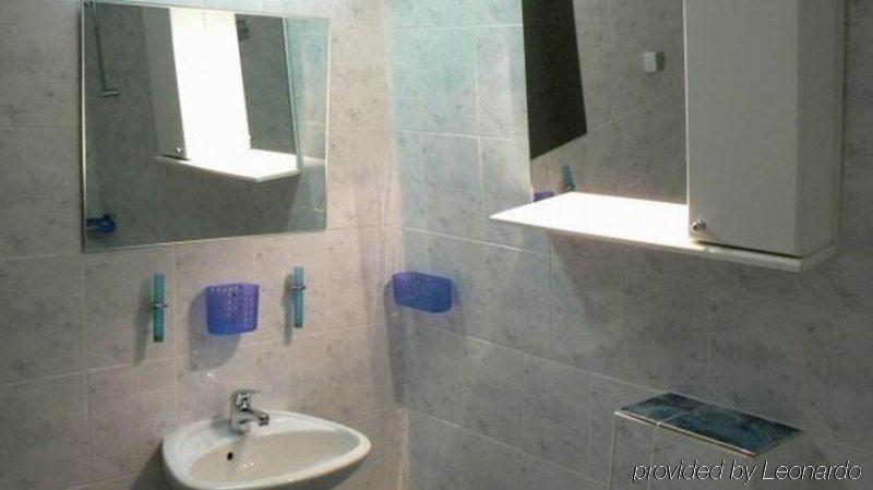 Family Art Hotel Gallery بليفين المظهر الخارجي الصورة