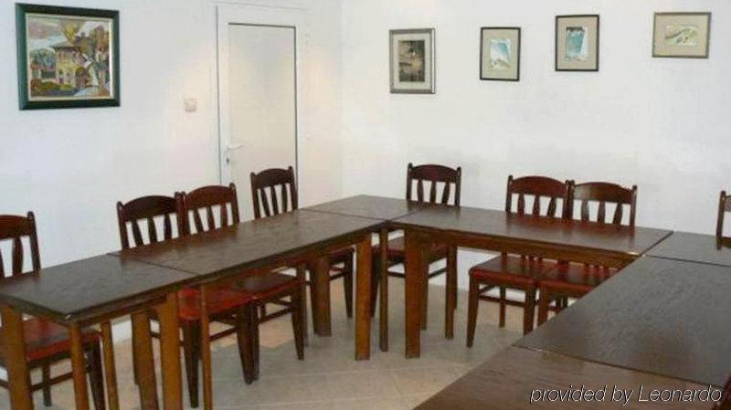 Family Art Hotel Gallery بليفين المظهر الخارجي الصورة